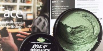 Tư Vấn Chọn Mua Mặt Nạ Đất Sét Cho Nam Phù Hợp 2025