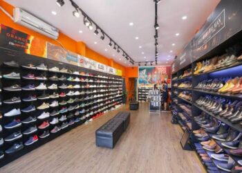 giày sandal đế bằng