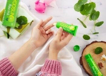 9 lý do tủ thuốc nhà bạn nhất định phải có kem bôi da Yoosun rau má