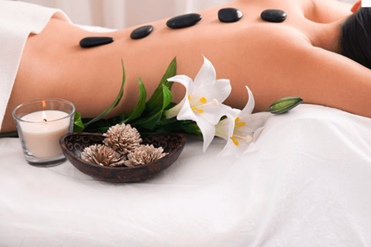 Massage Body Đá Nóng tại Ocean Spa Nail Đà Nẵng