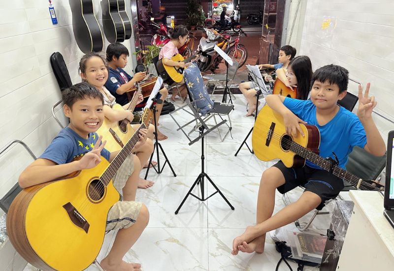 học guitar tại Đà Nẵng