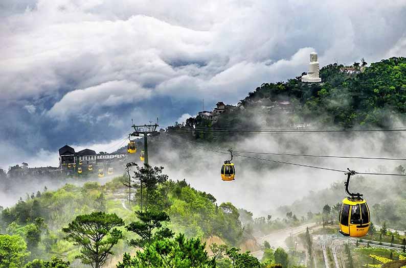 Khung cảnh trên cao của Bà Nà Hills