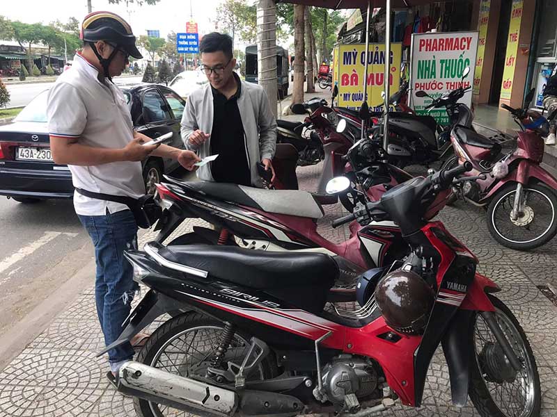 thuê xe máy sân bay Đà Nẵng