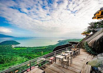 Cafe Hòn Đá Thuyền