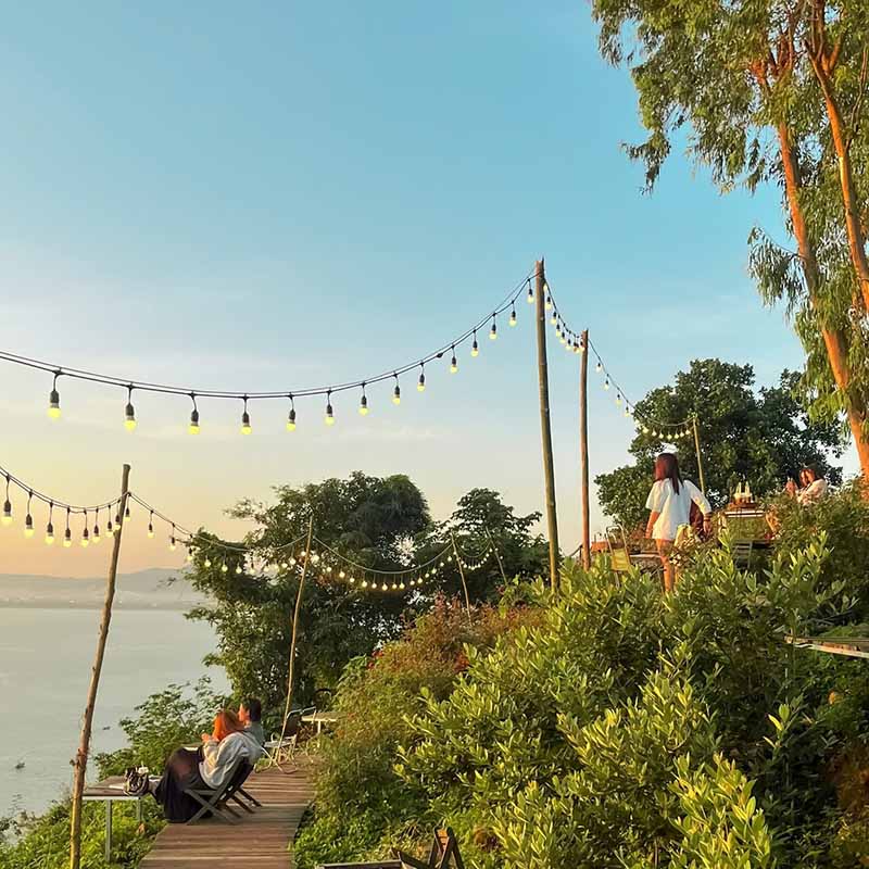 cafe đèo Hải Vân