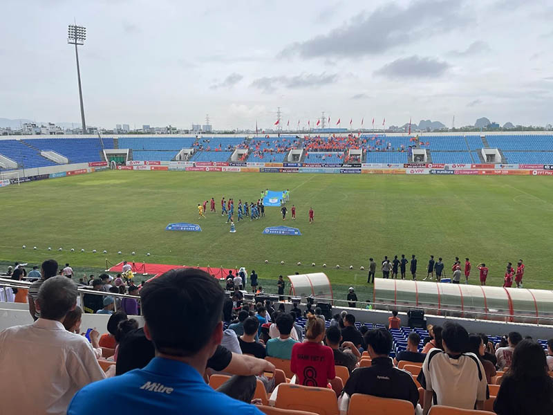 sân bóng đá phường Hòa Xuân Đà Nẵng