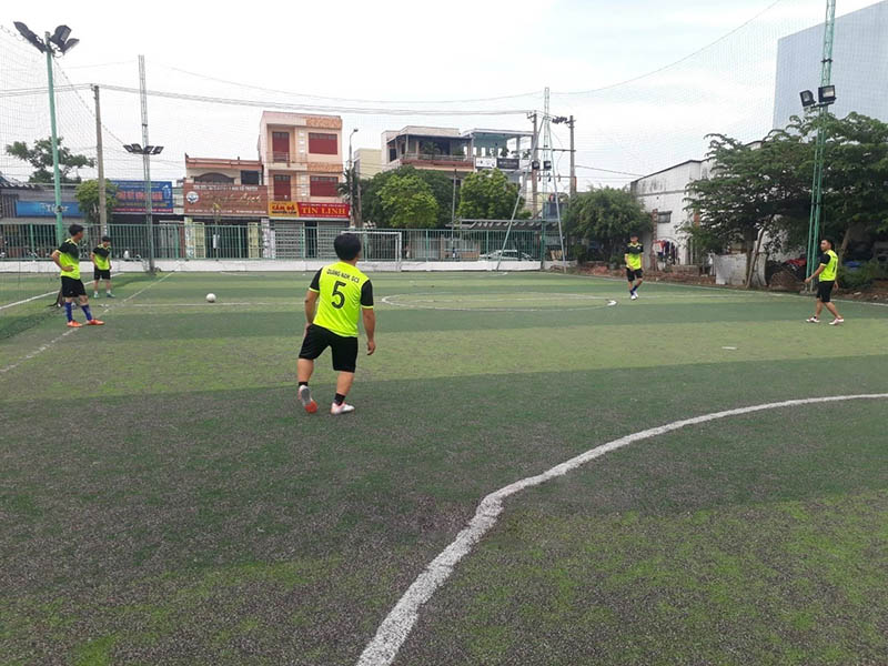 sân bóng đá Tam Kỳ