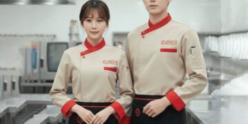Kinh Nghiệm May Đồng Phục Áo Đầu Bếp: Bí Quyết Để Có Bộ Trang Phục Vừa Bền Vừa Sang